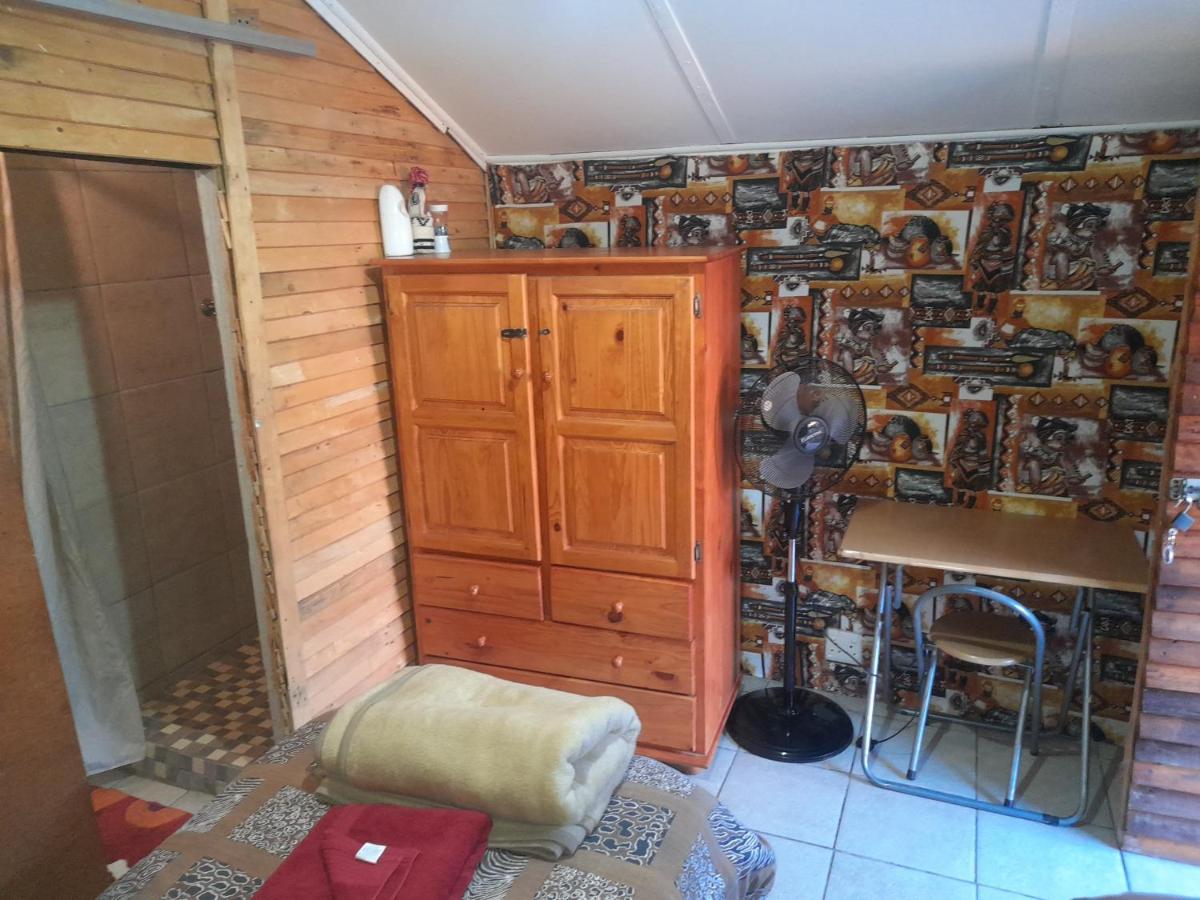 1322 Backpackers International Hostel Pretoria-Noord Buitenkant foto