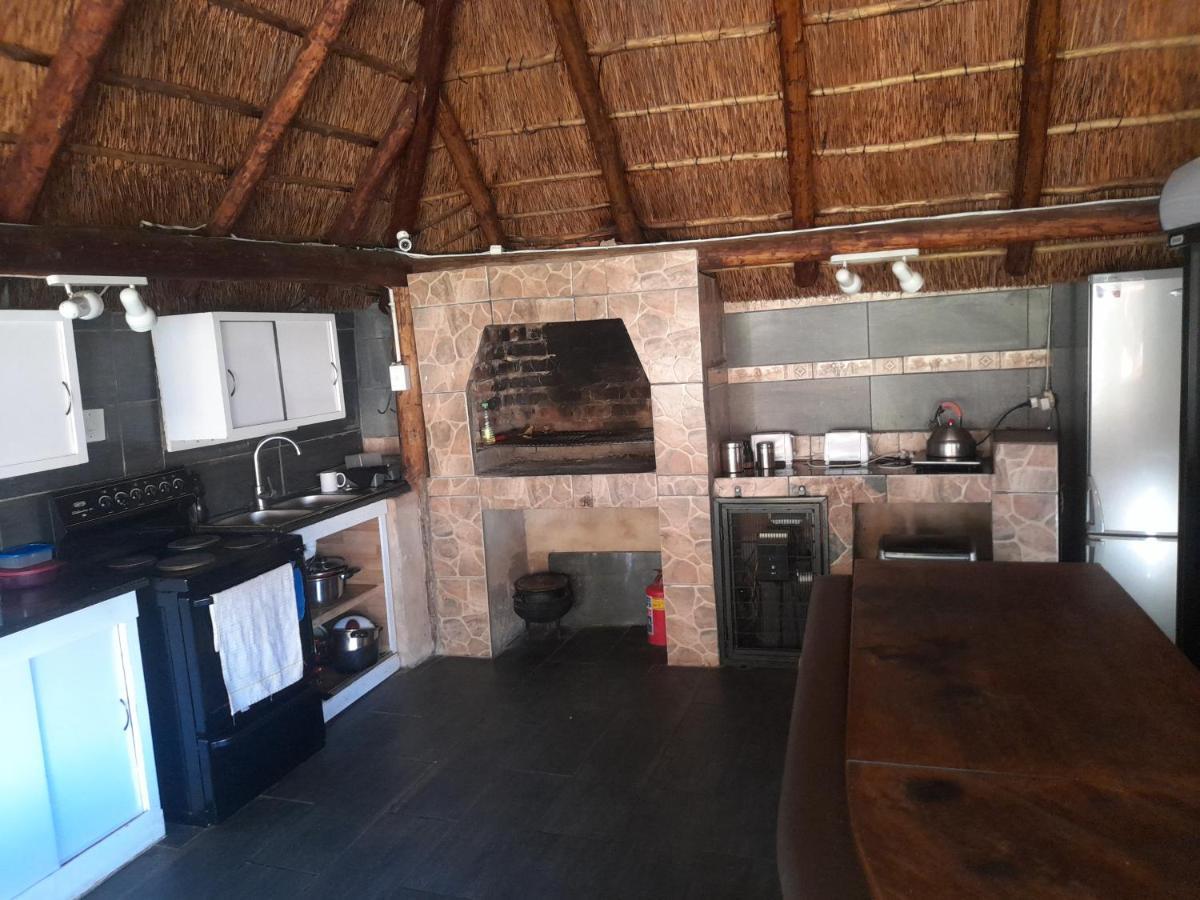 1322 Backpackers International Hostel Pretoria-Noord Buitenkant foto