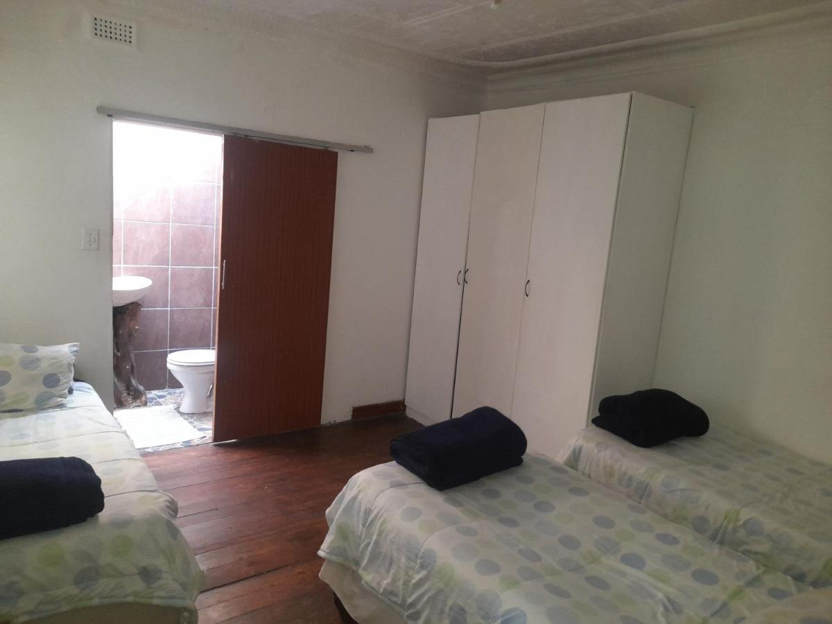 1322 Backpackers International Hostel Pretoria-Noord Buitenkant foto