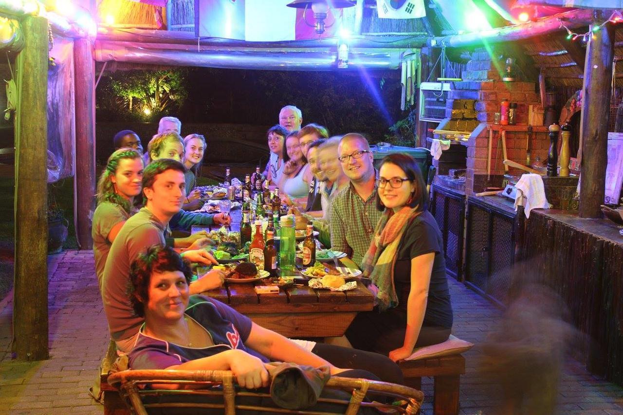 1322 Backpackers International Hostel Pretoria-Noord Buitenkant foto