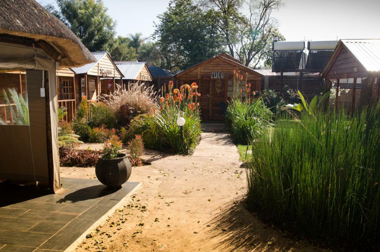 1322 Backpackers International Hostel Pretoria-Noord Buitenkant foto
